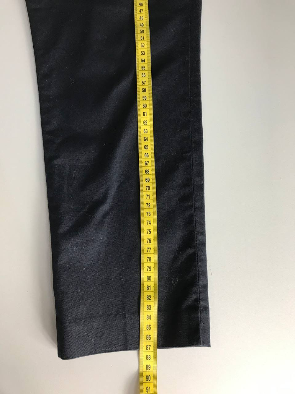 Брюки Uniqlo для городского образа, визуально на 46 размер