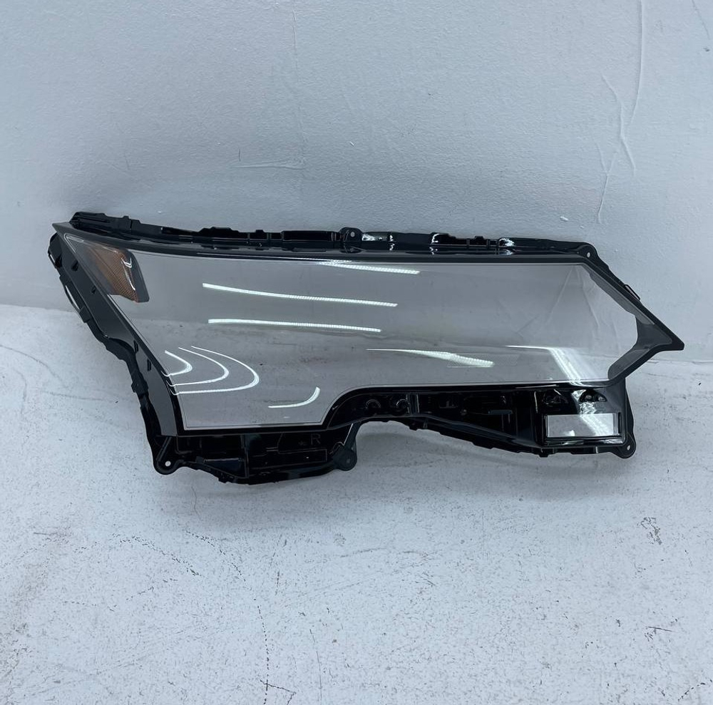 Стекло фары (RH) 8110A-60T40 8110A60T40