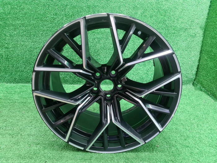 Диск литой R20 BMW M8 F91 (19-нв) 811 стиль задний