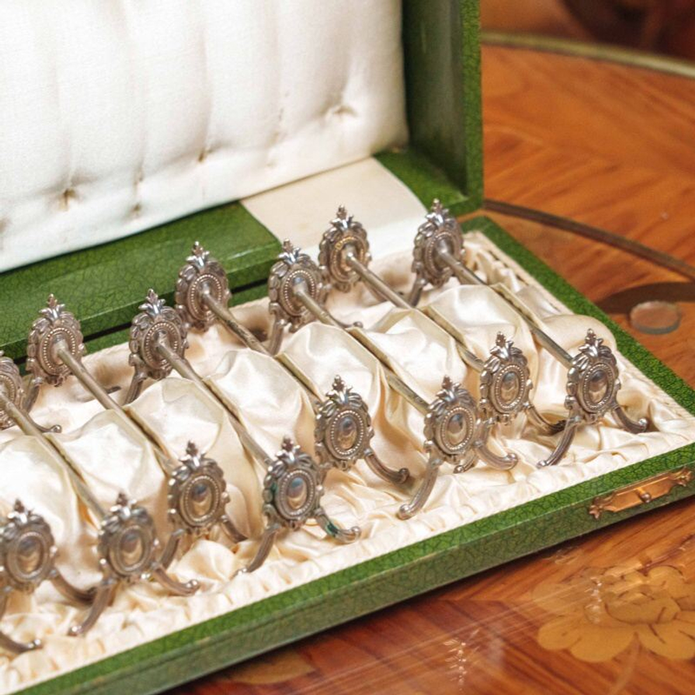 Набор подставок для ножей или столовых приборов