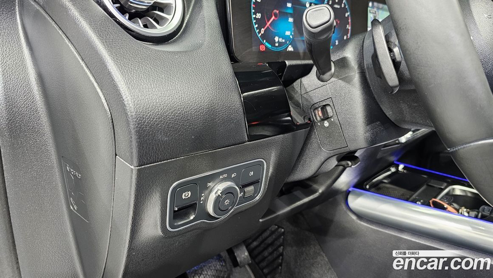 Mercedes-Benz GLA-Class H247 GLA220 (03.2021)