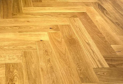 Паркет Английская Елочка, массив дуба, покрытие масло OSMO