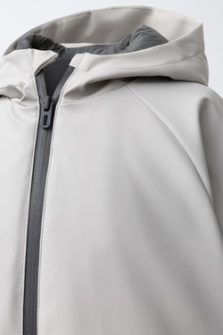 ZARA ПРОРЕЗИНЕННЫЙ ДОЖДЕВИК WATER RESISTANT, ЦВЕТ ЛЬДА