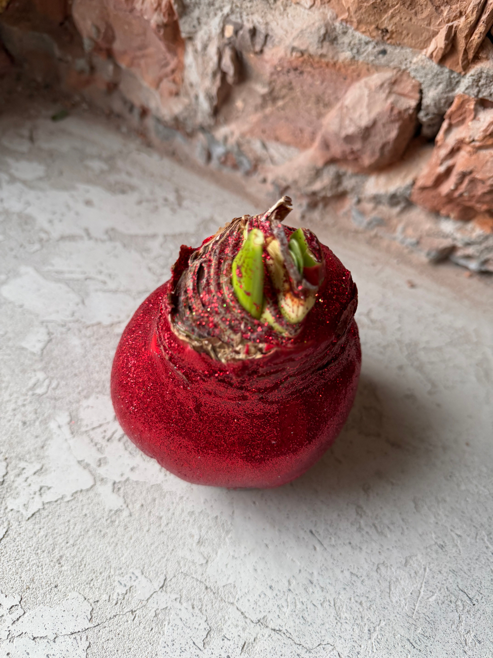 Амариллис луковица - цвет красный блеск