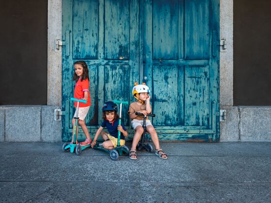 Самокат Mini Micro Deluxe Кристально-синий LED