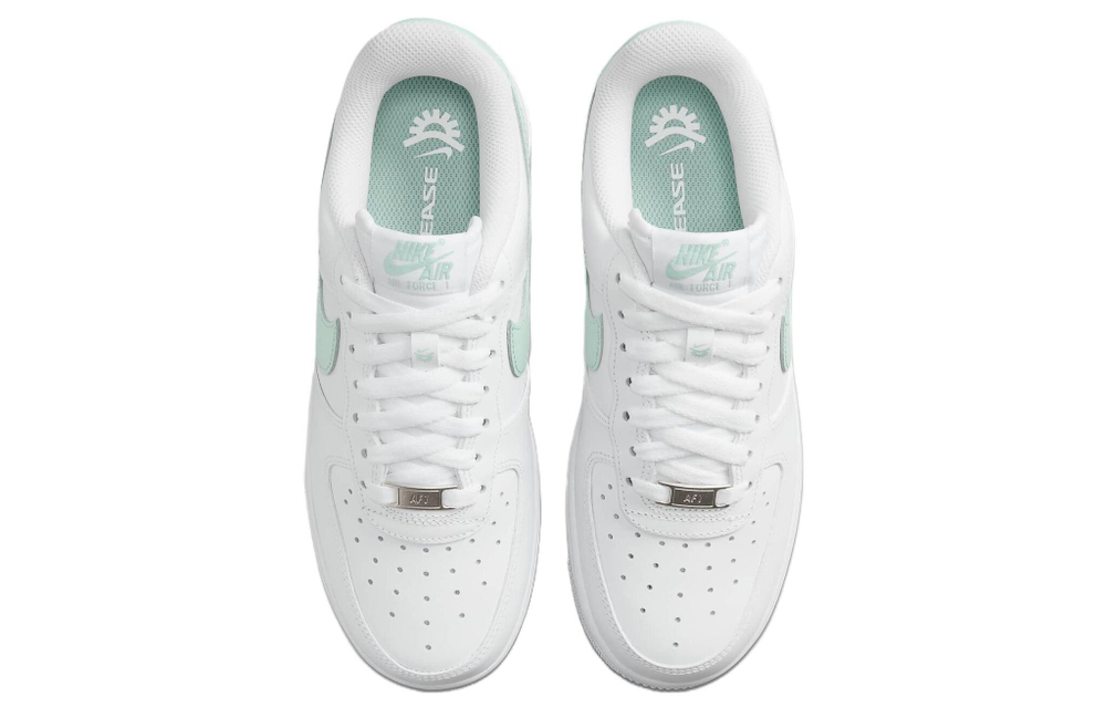 Кроссовки Nike Air Force 1 (Женская размерная сетка)