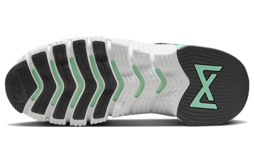 Кроссовки Nike Free Metcon 4 (Женская размерная сетка)