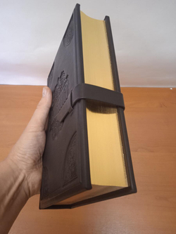 "Библия большая" Книга подарочная в кожаном переплете с золотым обрезом