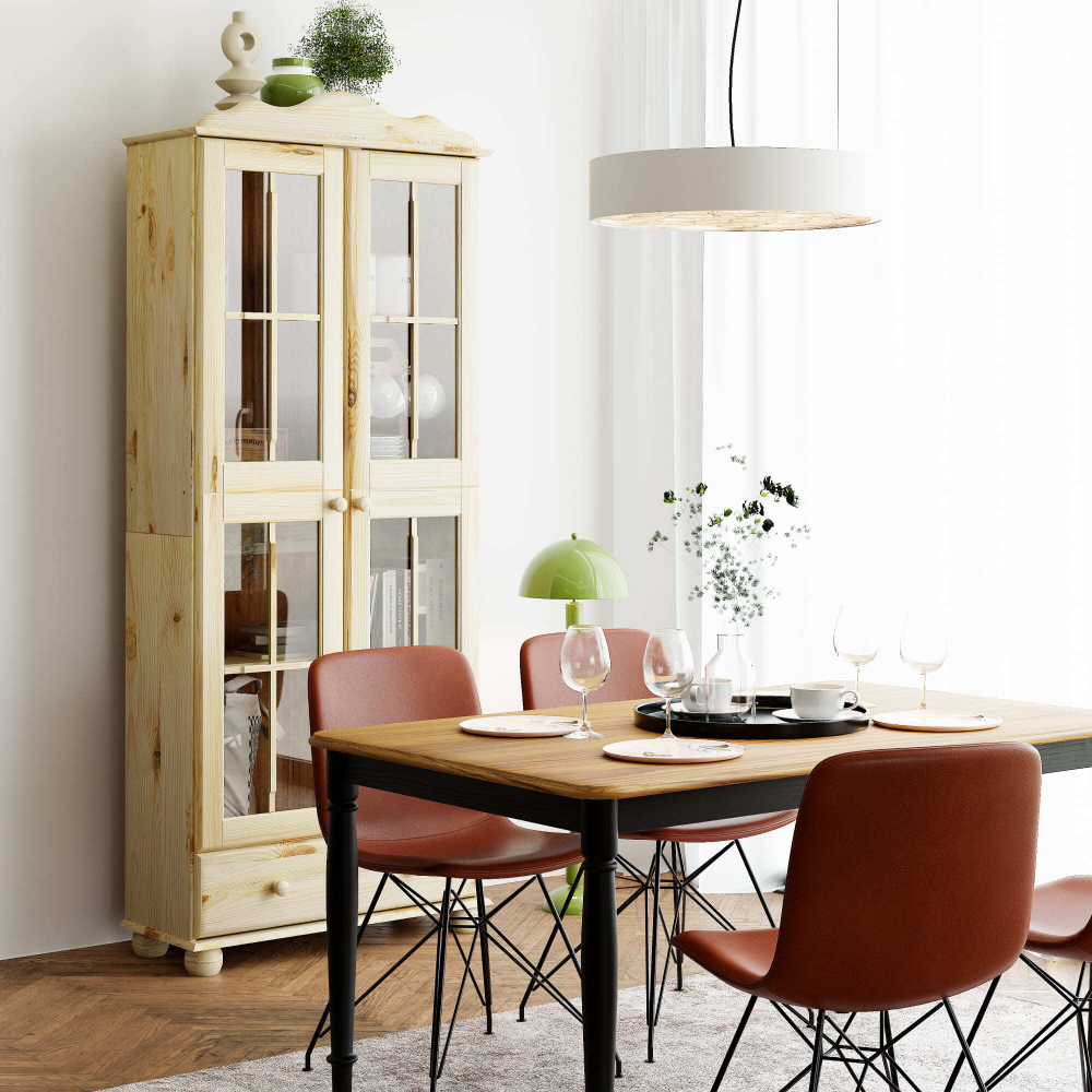 Шкаф витрина 2 двери 1 ящик Бритта из массива сосны, бежевый, в лаке