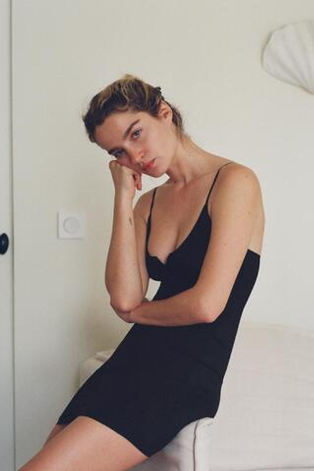 ZARA КОРОТКОЕ ПЛАТЬЕ ИЗ ПОЛИАМИДА НА МОЛНИИ, ЧЕРНЫЙ