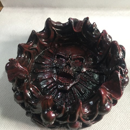 Пепельница череп коричневая