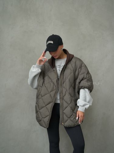 Жилет с трикотажным капюшоном в цвете хаки