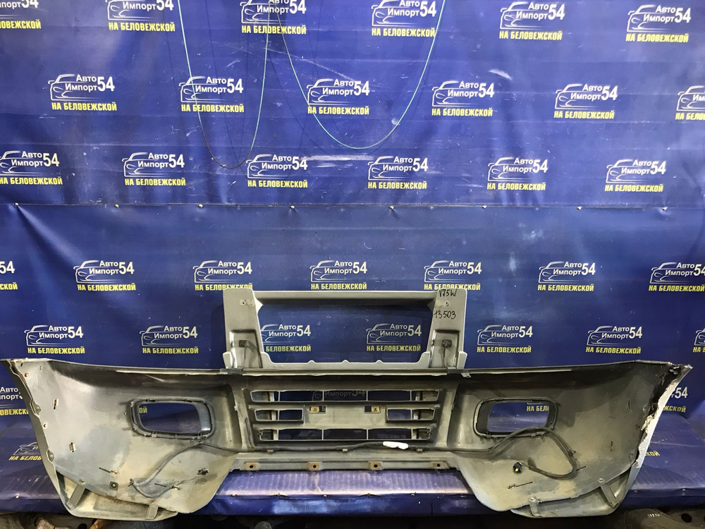 Бампер передний MITSUBISHI PAJERO 1999-2002