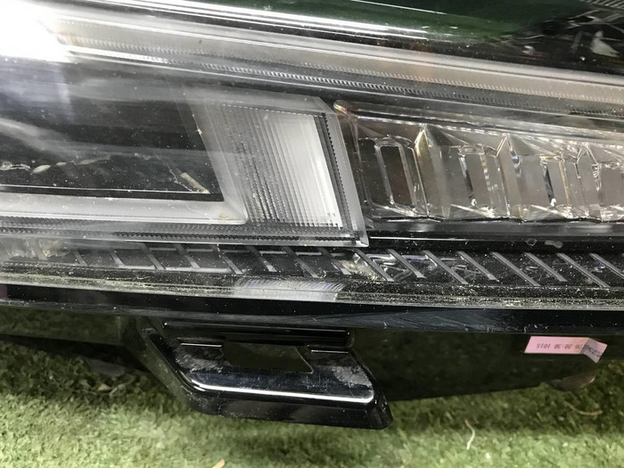 Битая Фара правая Changan Lamore (2023-н.в.) LED