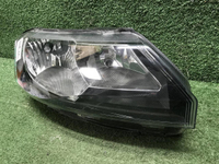 Битая Фара правая Skoda Rapid 1 (12-17) галоген
