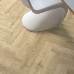 ВИНИЛ PERGO VORMA PAD PRO ВЕКОВОЙ ДУБ БЕЖЕВЫЙ ЕЛОЧКА V4524-40286