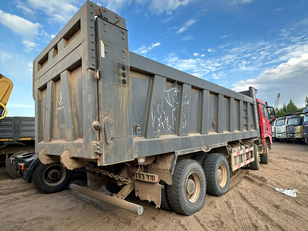 Shacman (Shaanxi) SX* 8x4 Самосвал SX33186V366 (Дизельный, 11,6 л, 423 л.с., МТ)