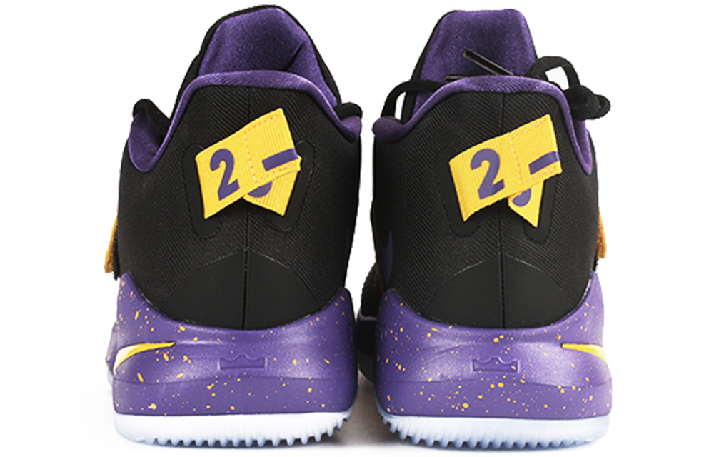Кроссовки Nike Ambassador 12 12