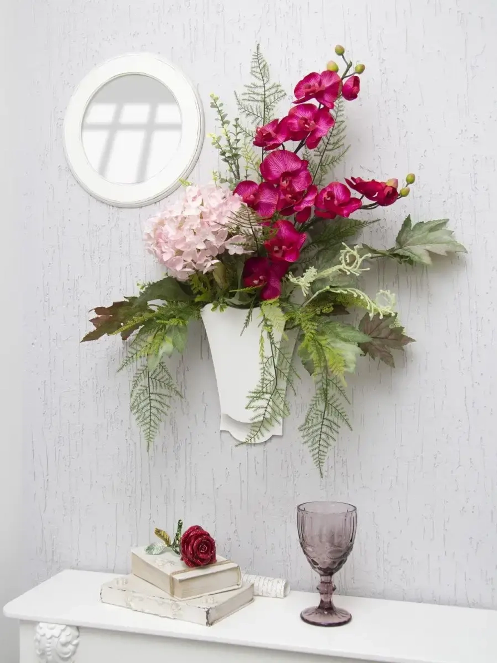 Искусственные цветы на стену в кашпо