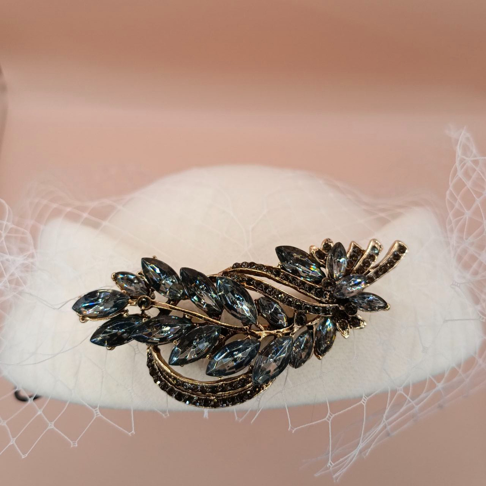 ФЕТРОВАЯ ТАБЛЕТКА С ВУАЛЬЮ.