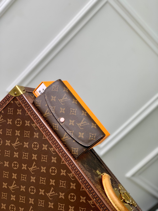 Louis Vuitton Emilie Wallet