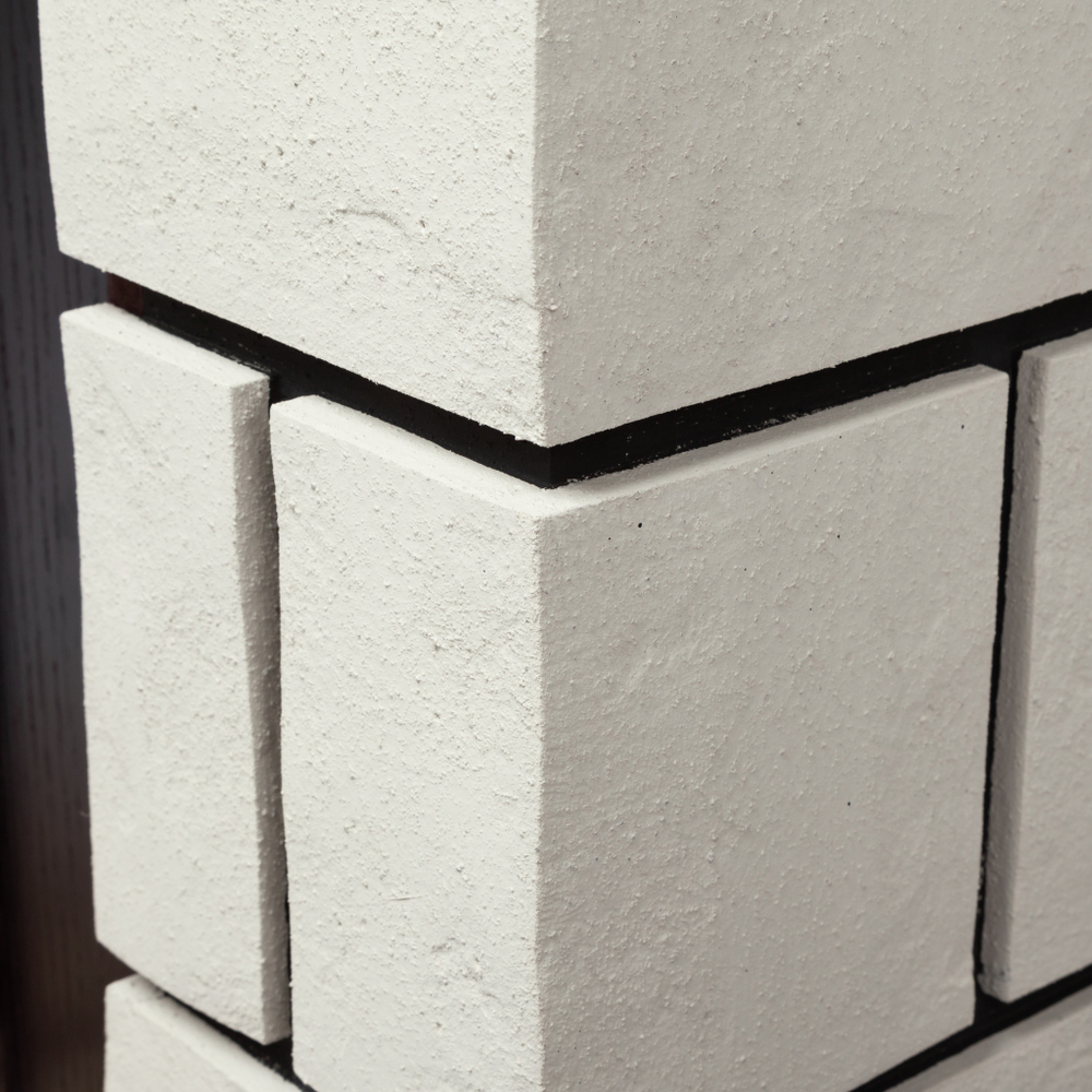 Каминокомплект Real Flame Stone STD AO с очагом Oregan