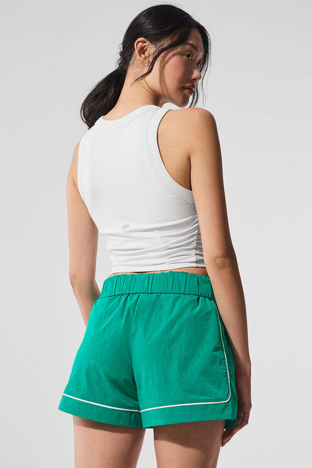 Alo yoga Топ укороченный, белый