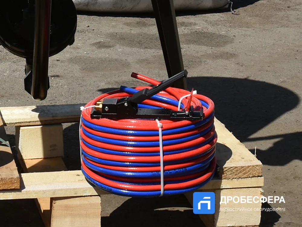 Пескоструйный аппарат PST-PS-100-3 с рукавом TWIN 20 метров с шиберным дозатором