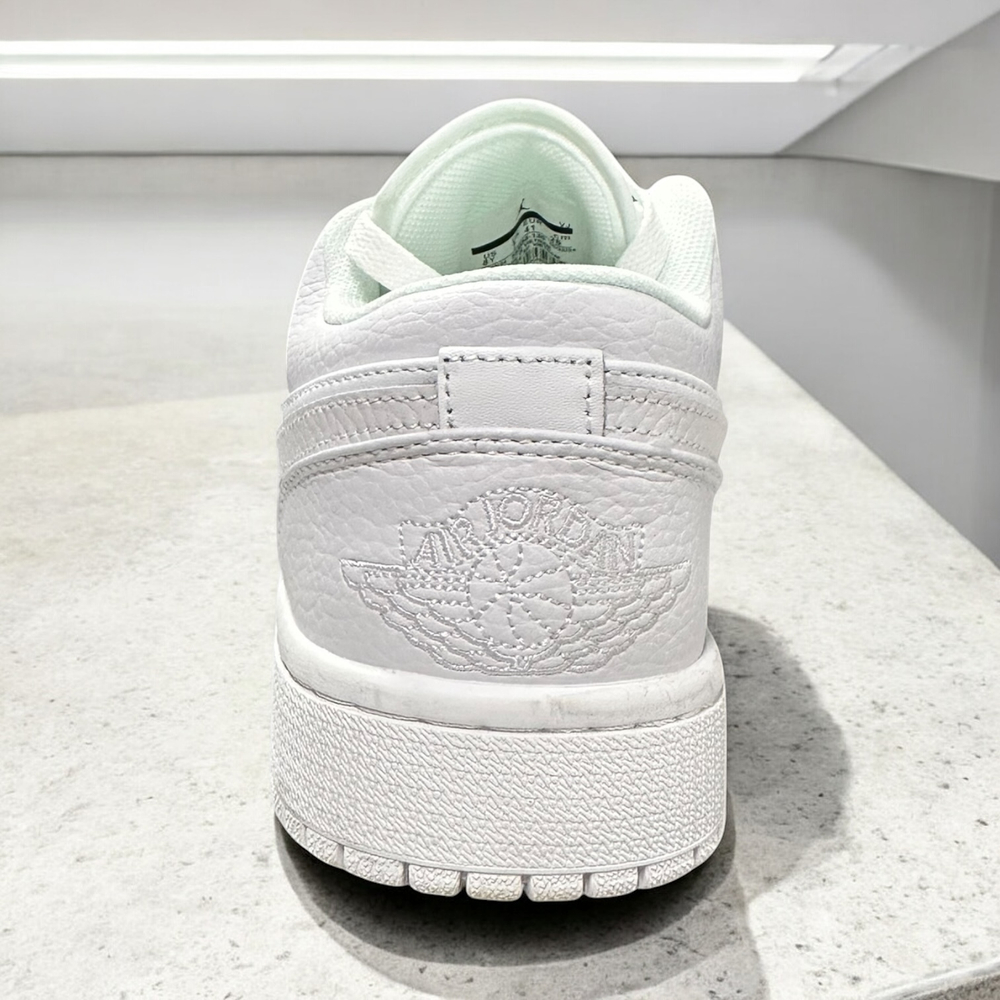 Nike Air Jordan 1 Low • White