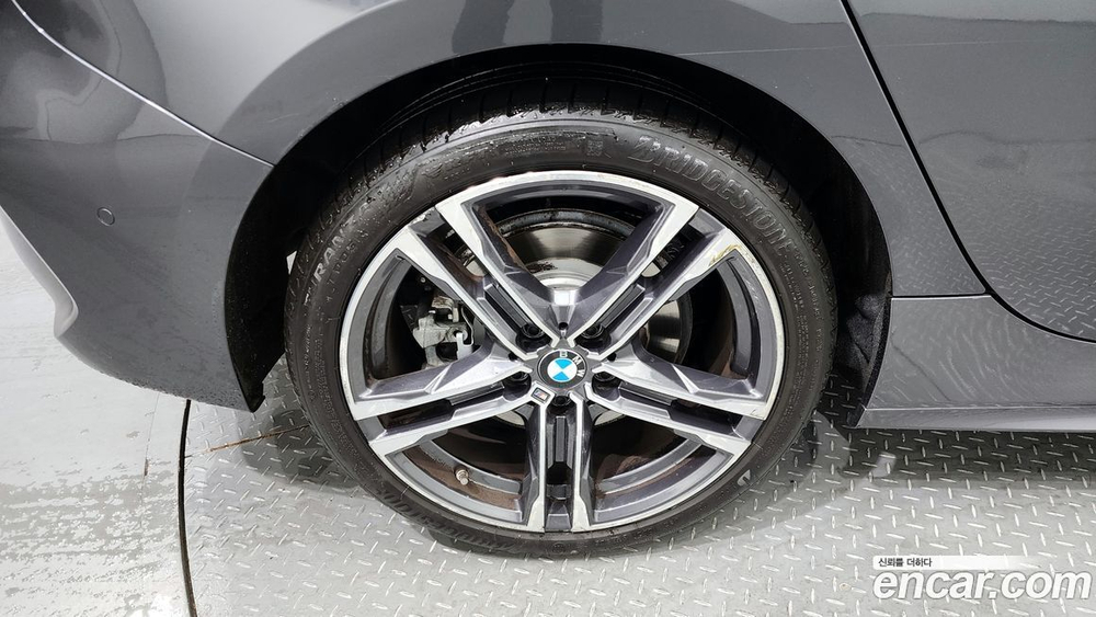 BMW 1 Series (F40) 120i M Sports (09.2021)
