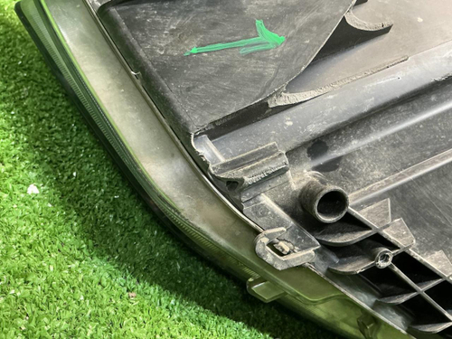 Фара правая Lada Niva Travel (20-нв) галоген