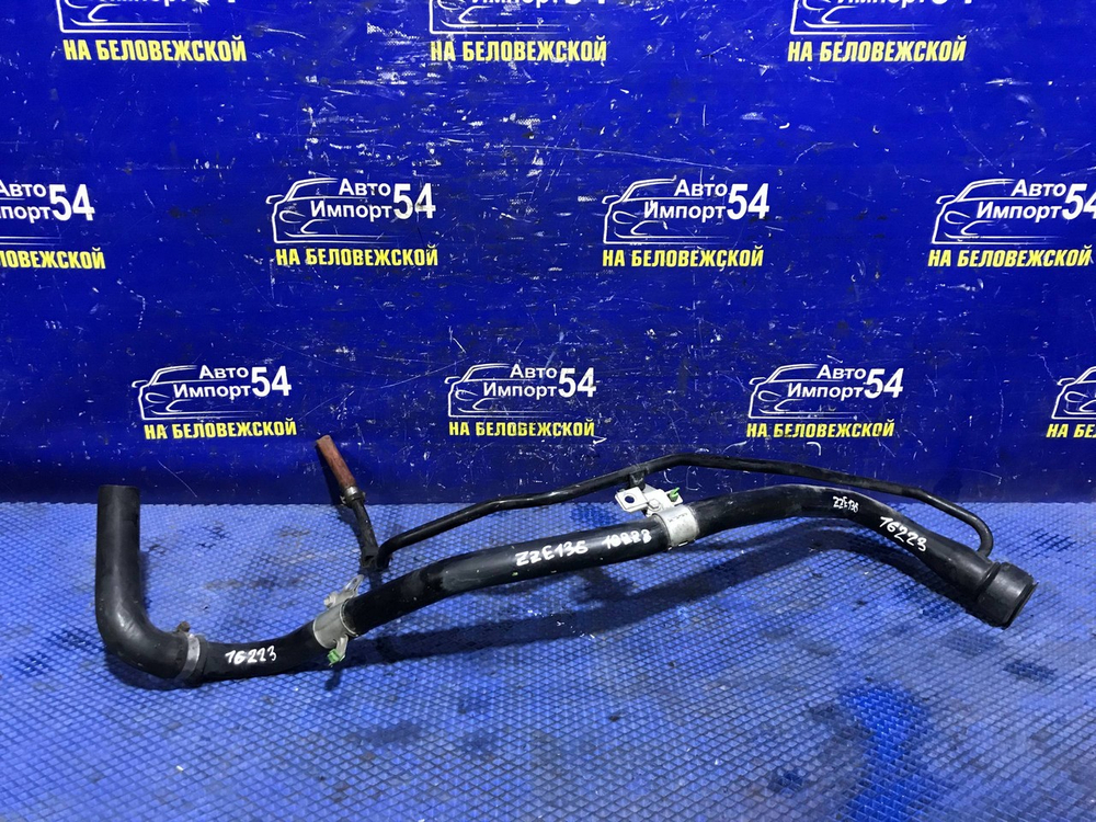 Горловина топливного бака TOYOTA VOLTZ 2002-2004