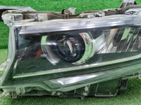 Битая Фара левая Toyota LC Prado 150 (17-нв) LED