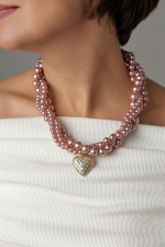 Колье "Одри" жемчуг Майорка в оттенке розовый щербет с большим сердцем из цирконов, оттенок золото