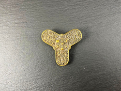 Фибула. Бирка, 10 в. (трилистник)