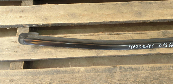 Молдинг задней правой форточки GL GLS (X166) Б/У Оригинал A1666904400