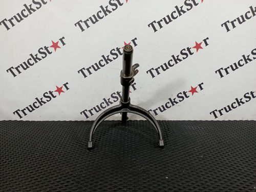 Вилка переключения передач