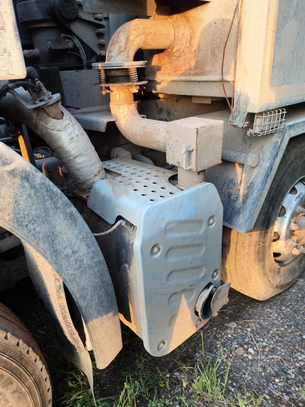 FAW J6 8x4 Самосвал СА3310Р66K24T4E5 (Дизельный, 11,1 л, 420 л.с., МТ)