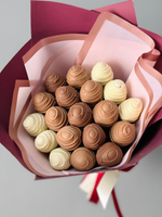 Букет клубники в шоколаде «Сладкое трио», 19 ягод