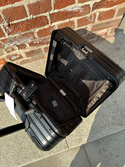 Чемодан Rimowa