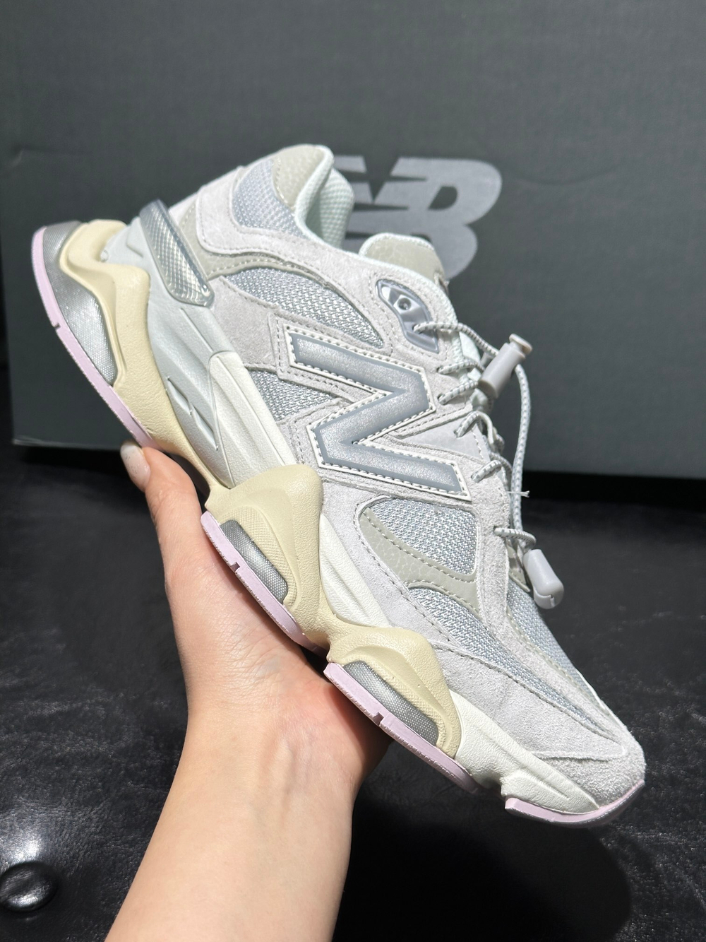 New Balance 9060