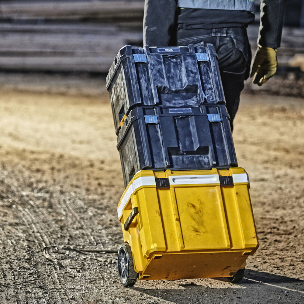 Кейс-термобокс на колесах DeWALT DWST83281-1 TSTAK 2.0