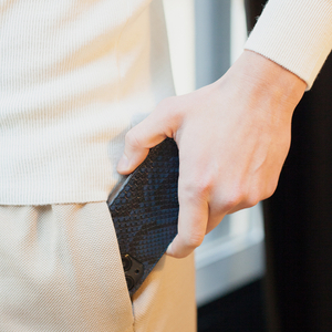 Чехол для iPhone 13 Mini из натуральной кожи питона, синего цвета