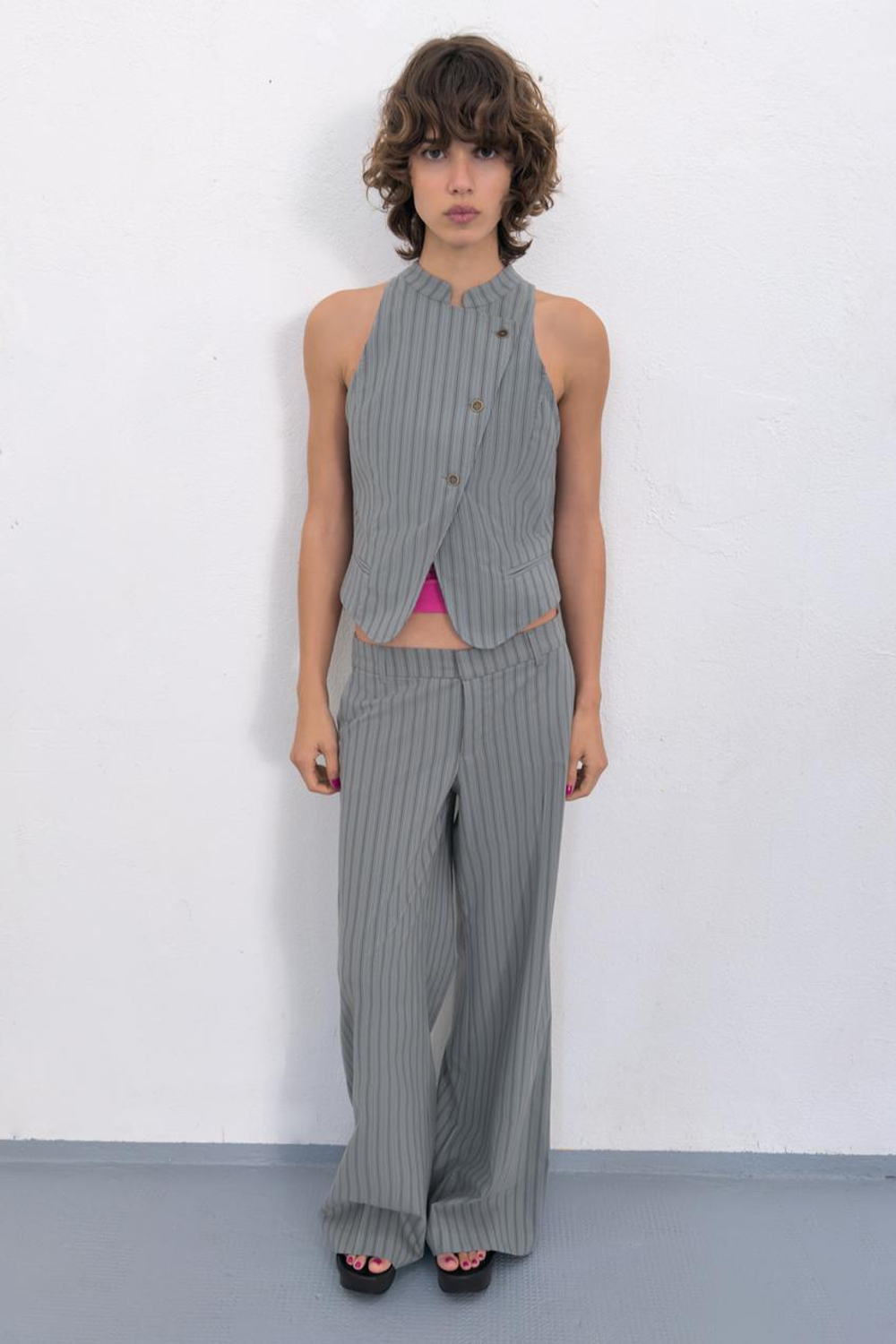 ZARA ЖИЛЕТ В ПОЛОСКУ С ЗАПАХОМ, СЕРО-СИНИЙ