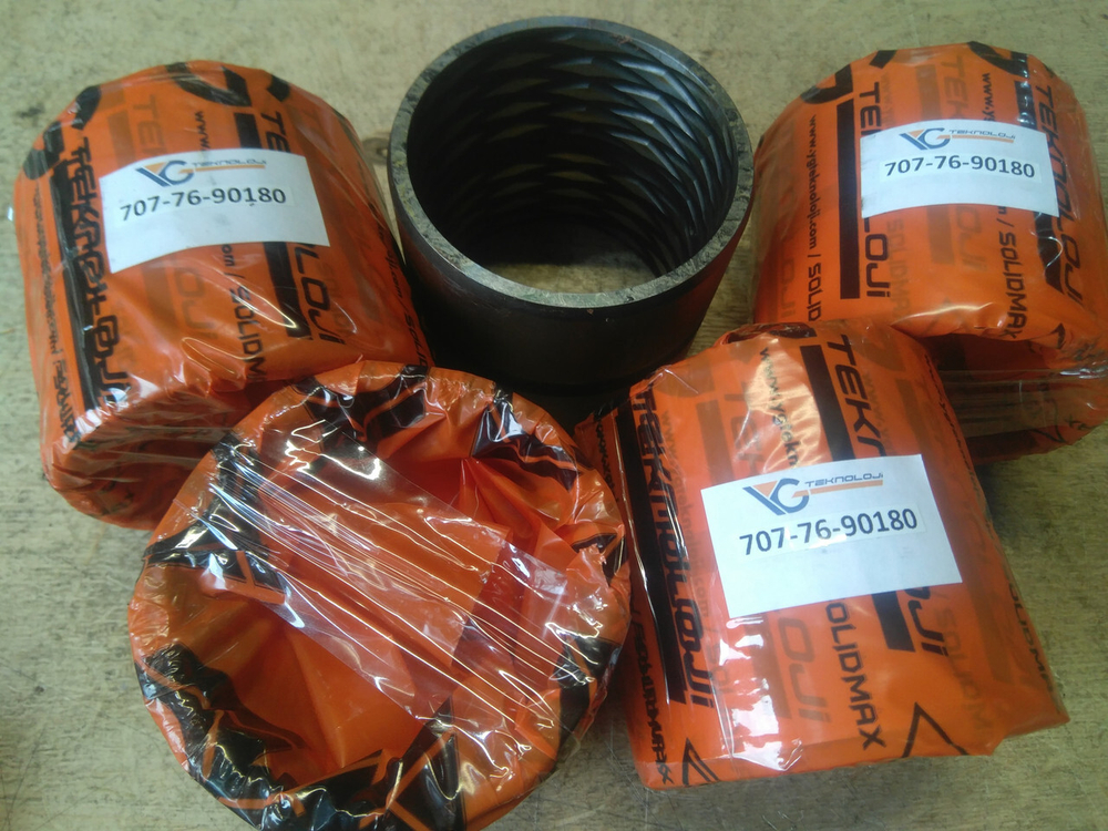 Втулка 707-76-90180