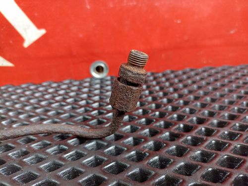 Трубка масляная