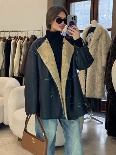 Двусторонняя куртка из эко-меха бежевого цвета