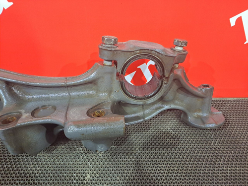 Кронштейн пневморессоры левый 2018г.