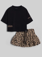 Летний костюм для девочки с юбкой-шорты