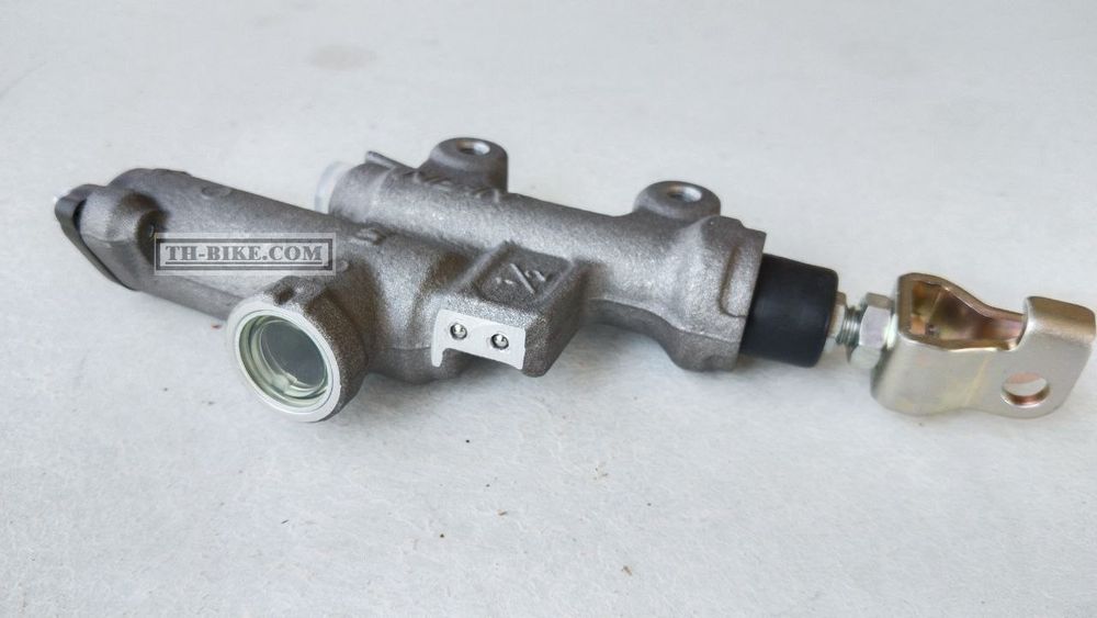 43500-K1T-E11. CYLINDER ASSY., RR. BRAKE MASTER (NISSIN). HONDA
